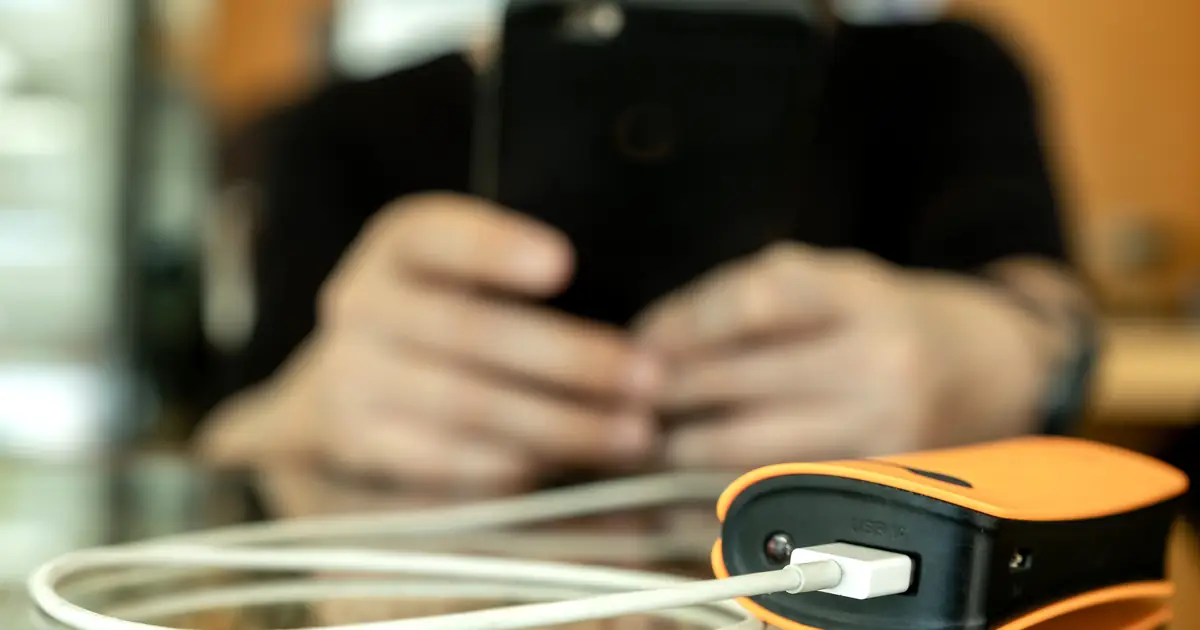 พาวเวอร์แบงค์ยี่ห้อไหนดี 2569 Anker vs Xiaomi แนะนำรุ่นคุ้มค่า
